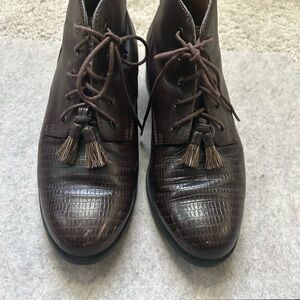 Ariat heritage brown leather Bancroft lace-up Ankle boots